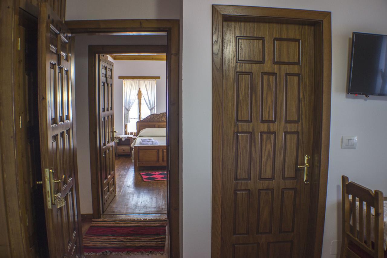 Old Bazaar 1790 Hotel Gjirokastër Eksteriør billede